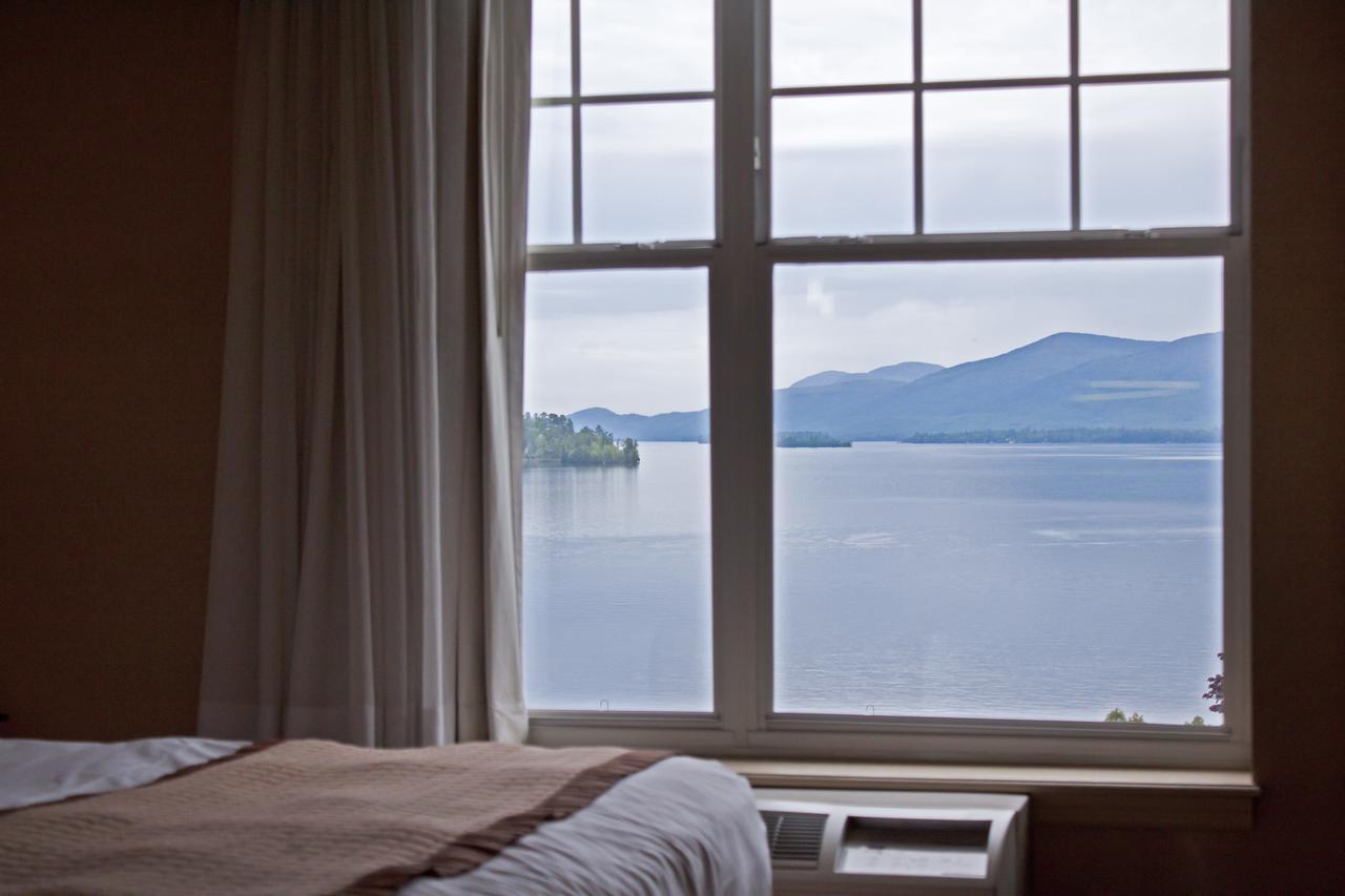 Fort William Henry Hotel Lake George Exterior photo